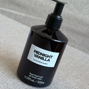 Victoria's Secret Midnight Vanilla Liquid Hand Soap